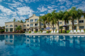  Howard Johnson Pilar Resort Spa & Convention Center  Пилар